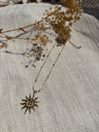 COLLIER | PENDENTIF SOLEIL DORÉ