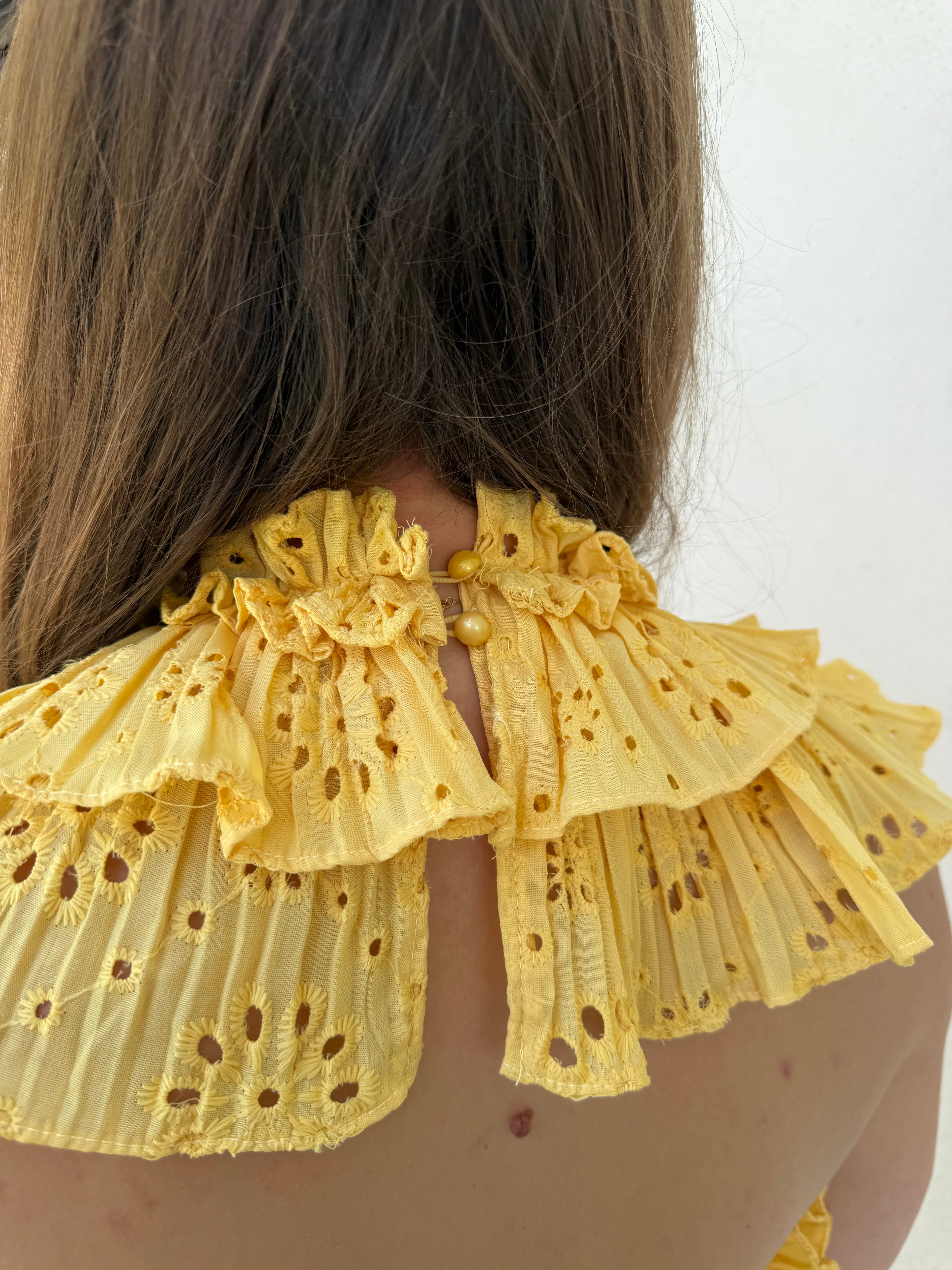 TOP | MADELEINE JAUNE