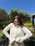 gilet écru col et poignet festonnés pour un style chic et élégant pour femme