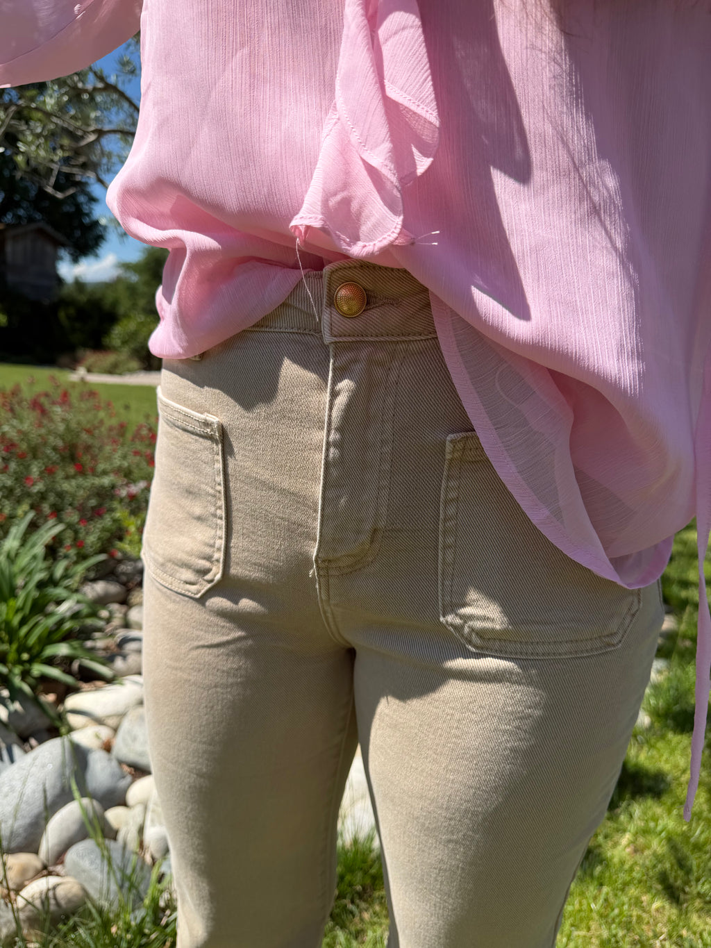 jean wide leg taupe ajusté et large aux chevilles pour un style branché pour femme