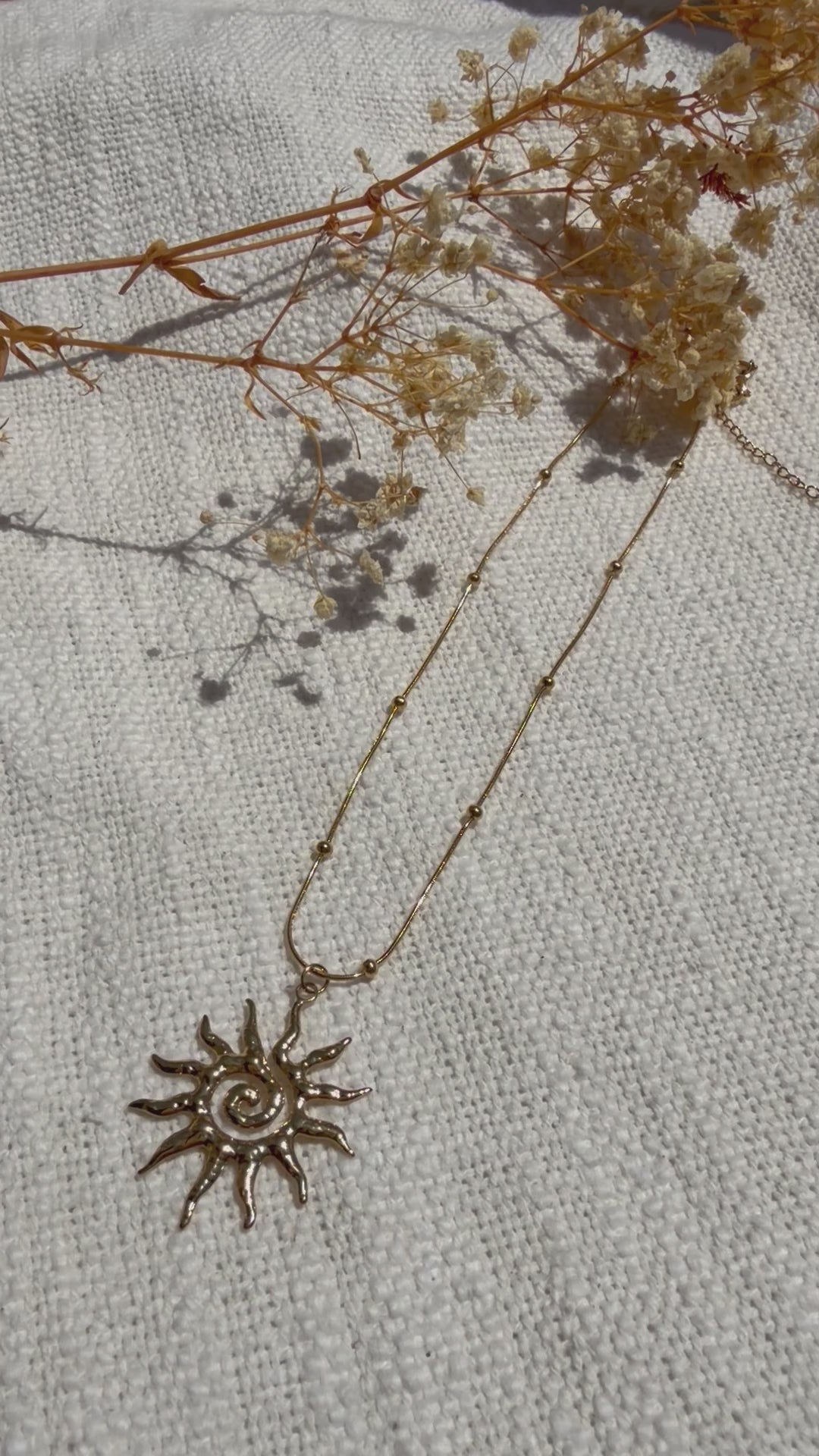COLLIER | PENDENTIF SOLEIL DORÉ