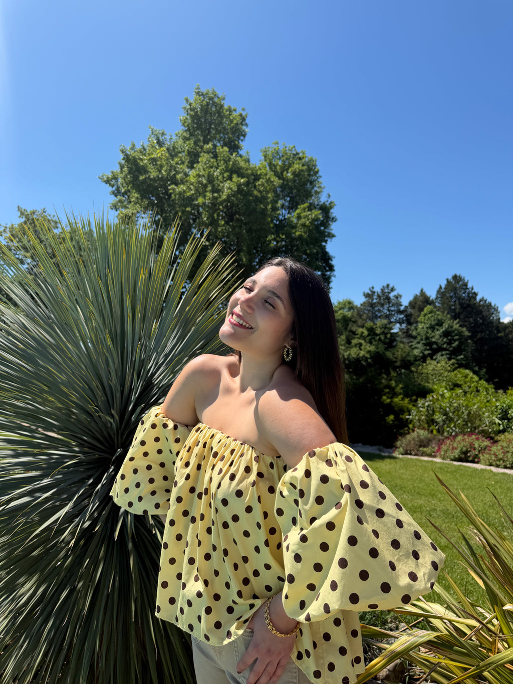 top à pois jaune col bardot pour femme